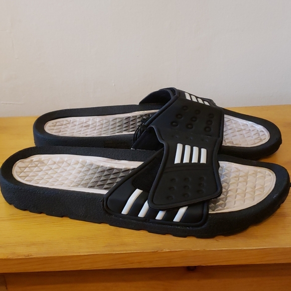 Mens Sandals - Picture 1 of 4
